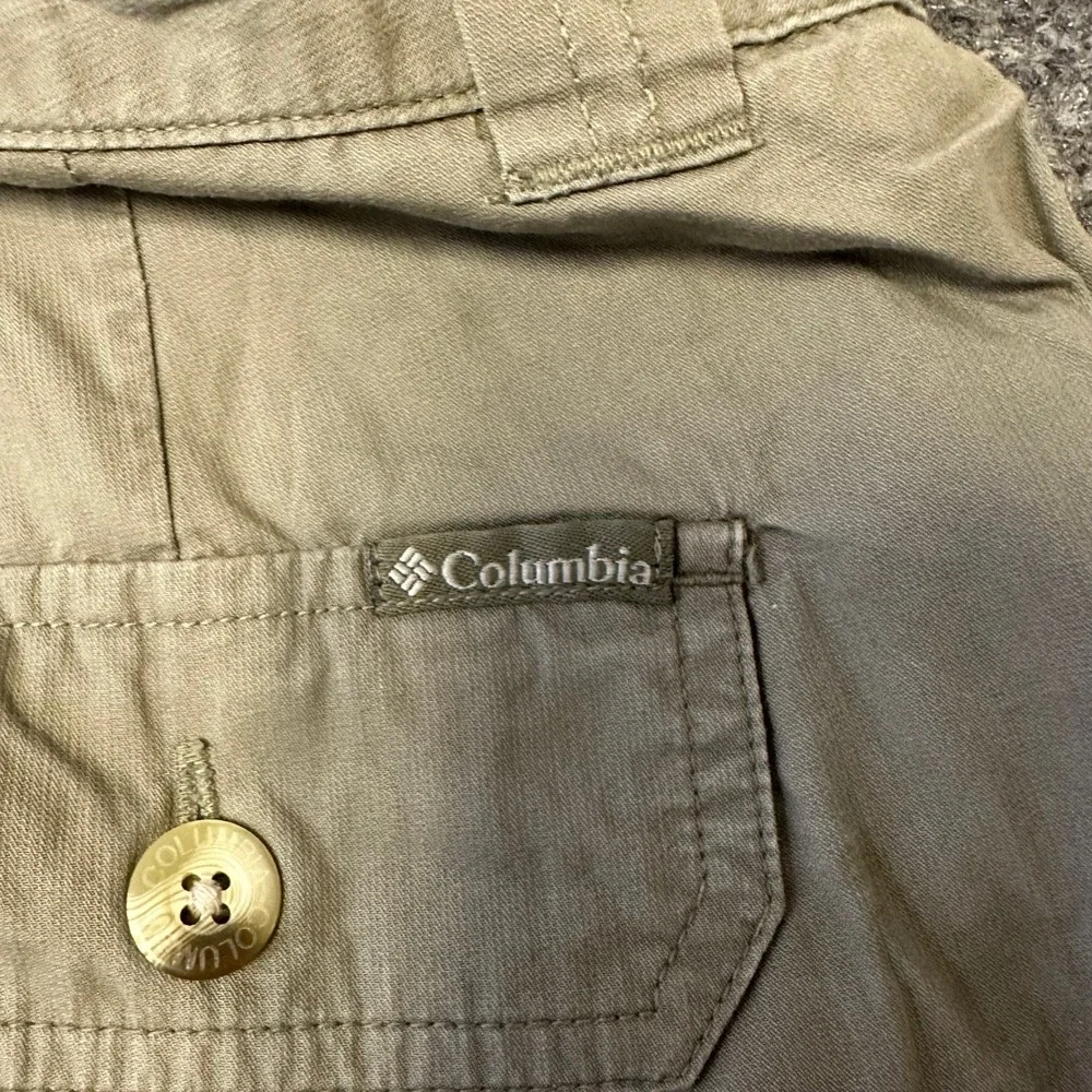 Columbia Shorts Womens Size 6 Khaki Cotton Cargo Casual Outdoor Hiking
